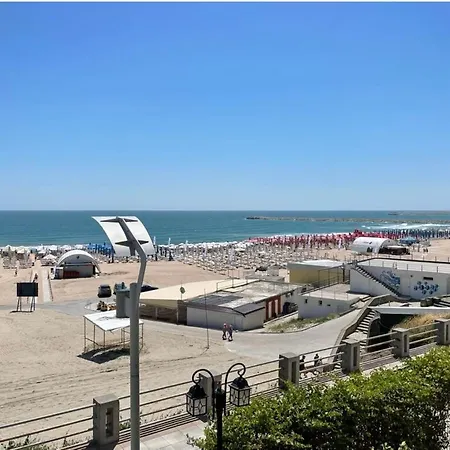 Sea View *